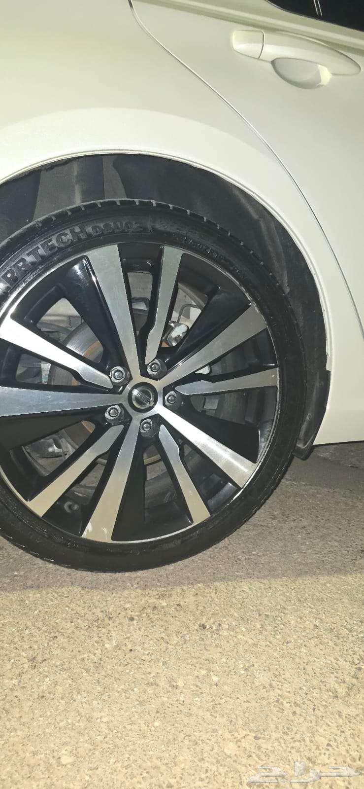 جنوط التيما مع كفرات فئة SR SL موديل 202064384661303043112