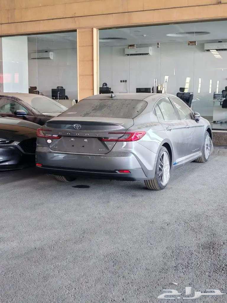 كامري LE هايبرد فتحة بانوراما 2025 متوفر لدى الحسن64374185775362112