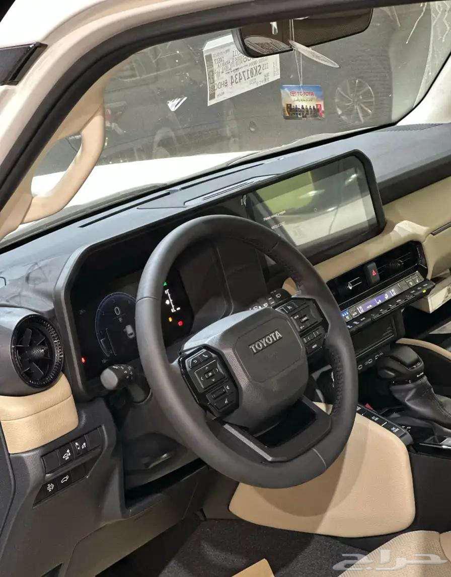 تتوفر فئات برادو 2025 اصفار لمبيعات البنوك بأقل ربح 0.3564382376410371114