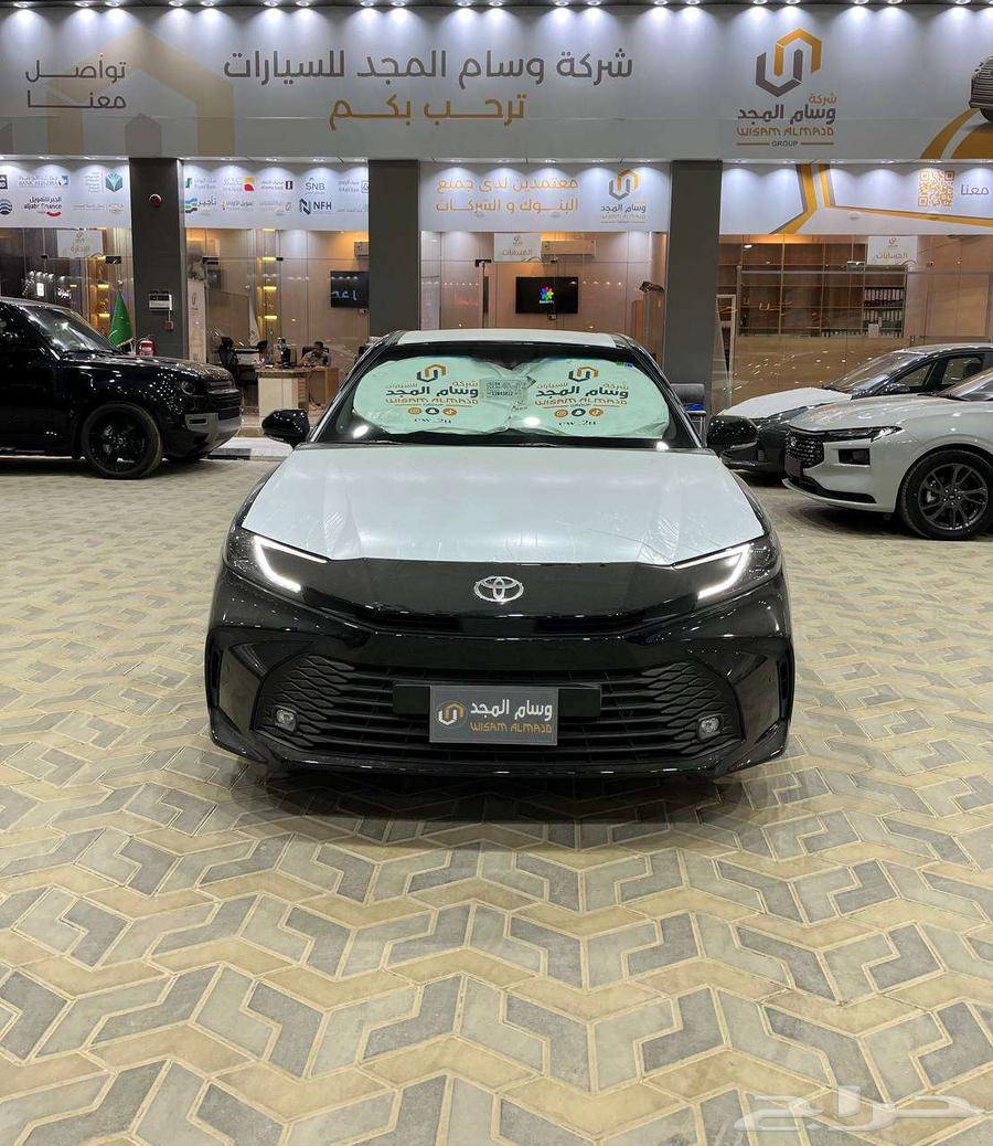 عرض خاص تويوتا كامري E بنزين جنوط 2025- سعودي بطاقه جمركيه64380463297537112