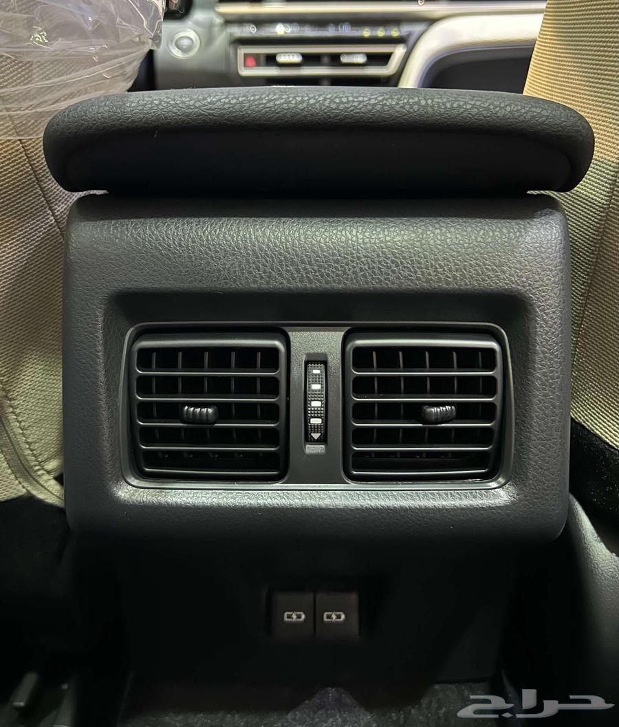 تويوتا كامري LE هايبرد 202564374773408129114