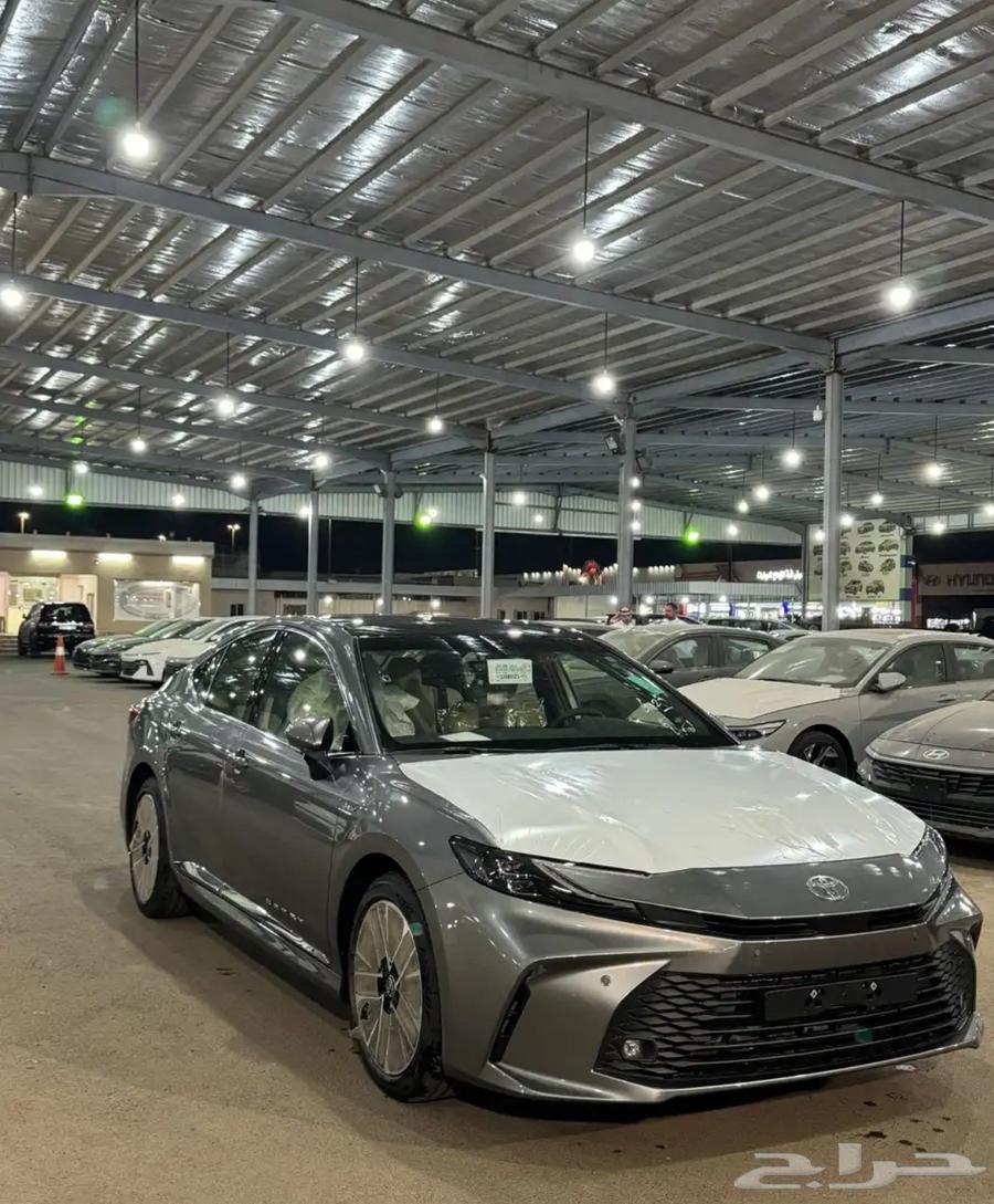 تويوت-ا كامري- LE- هايبرد- بطاقه--2025-سعودى تيتانيوم64377535304451111