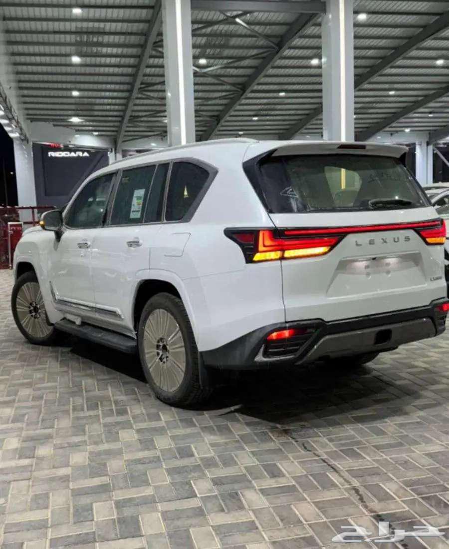 Lexus LX600 BB Edition Red Interior Omani 2024 - 505,00064376674874882112