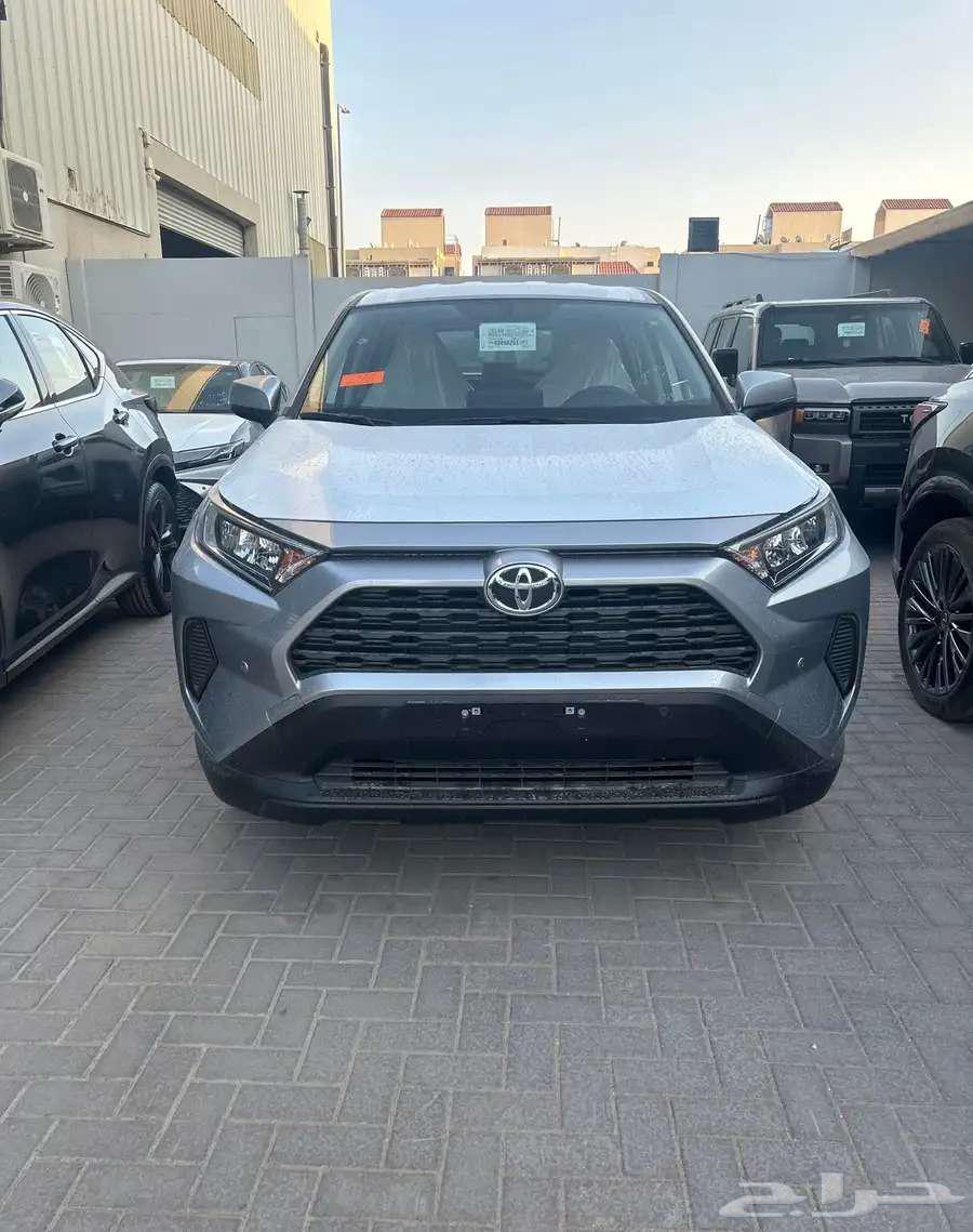 تويوتا راف فور LE بنزين دفع رباعي 2025 اصفار سعودي64375708875138114