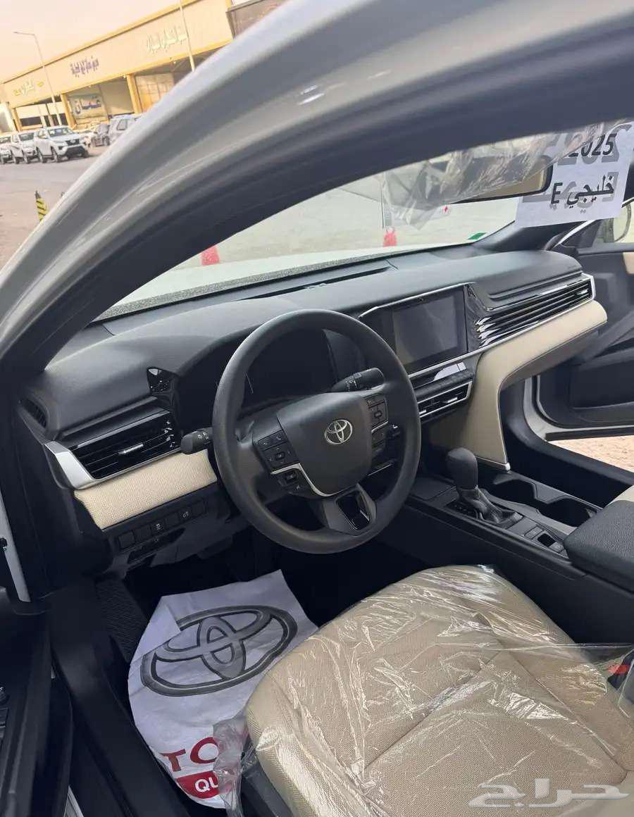 تويوتا كامري E خليجي ستاندر 2025 اصفار64380041956227112