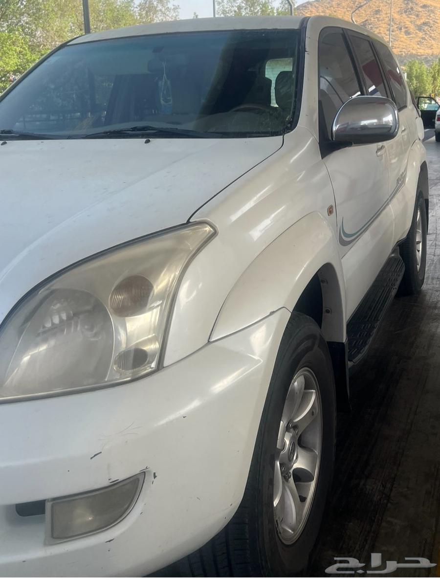 For sale or exchange, a six-cylinder VX Prado with a distinctive license plate64376006034435114