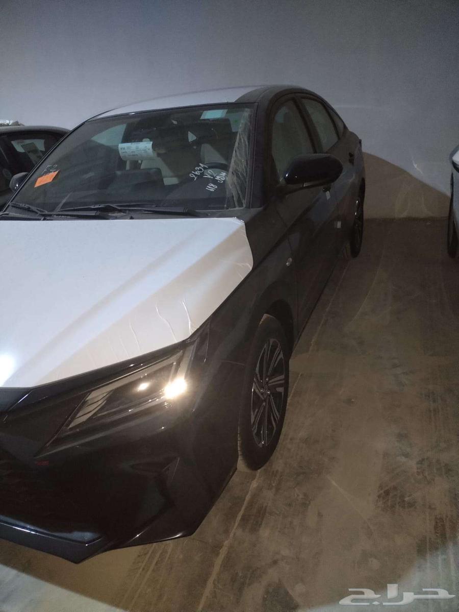 Yaris Sedan 1.3 Gasoline CVT - Y Plus (Black 2026)64374215384579110