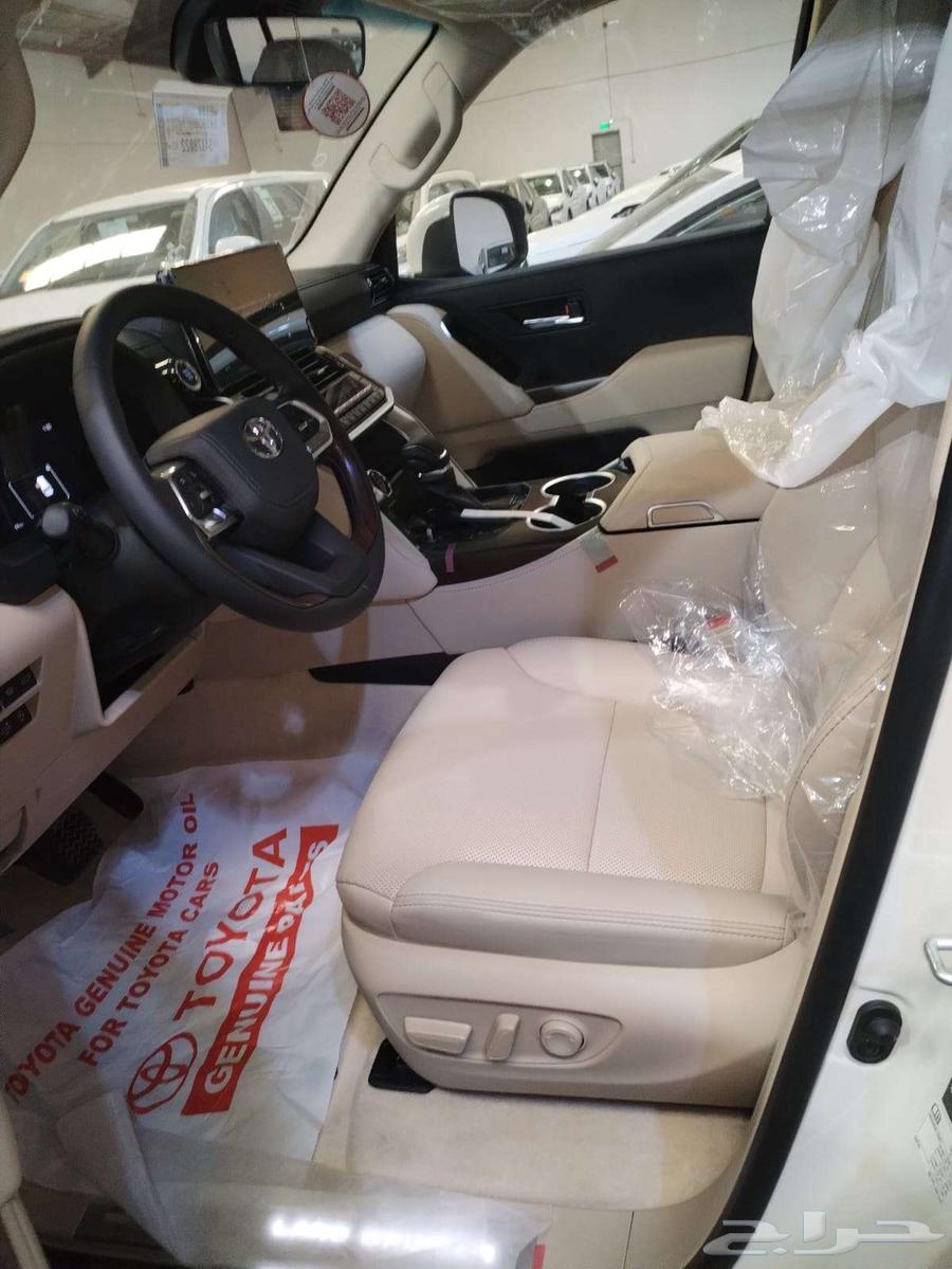 لاندكروزر جي اكس ار4 - 3.5 ستة سلندر بنزين (أبيض  2025)64374230049794113