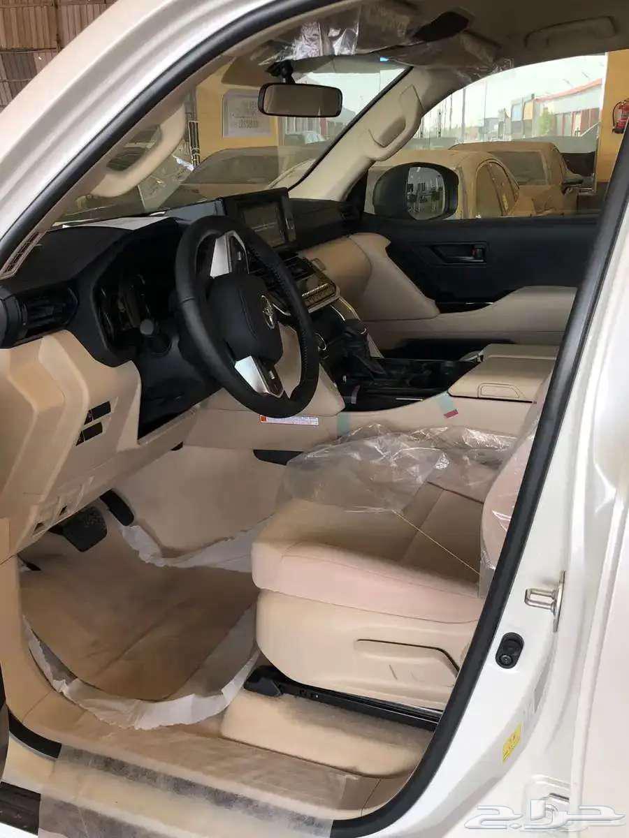 لاندكروزر جي إكس GX أسود ديزل 2025 متوفر لدى الحسن64374009456387114