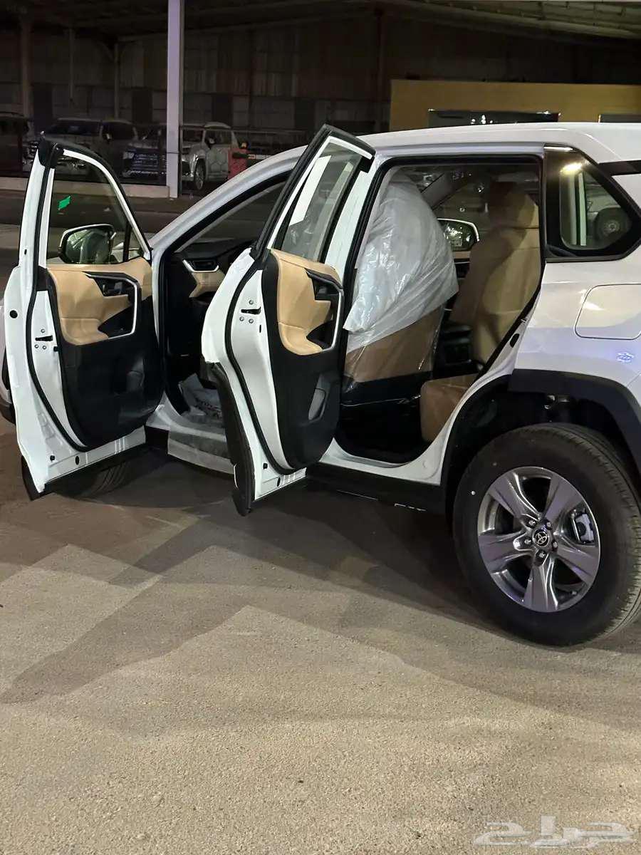 راف فور دبل 2025 ابيض سعودي64374348968577114