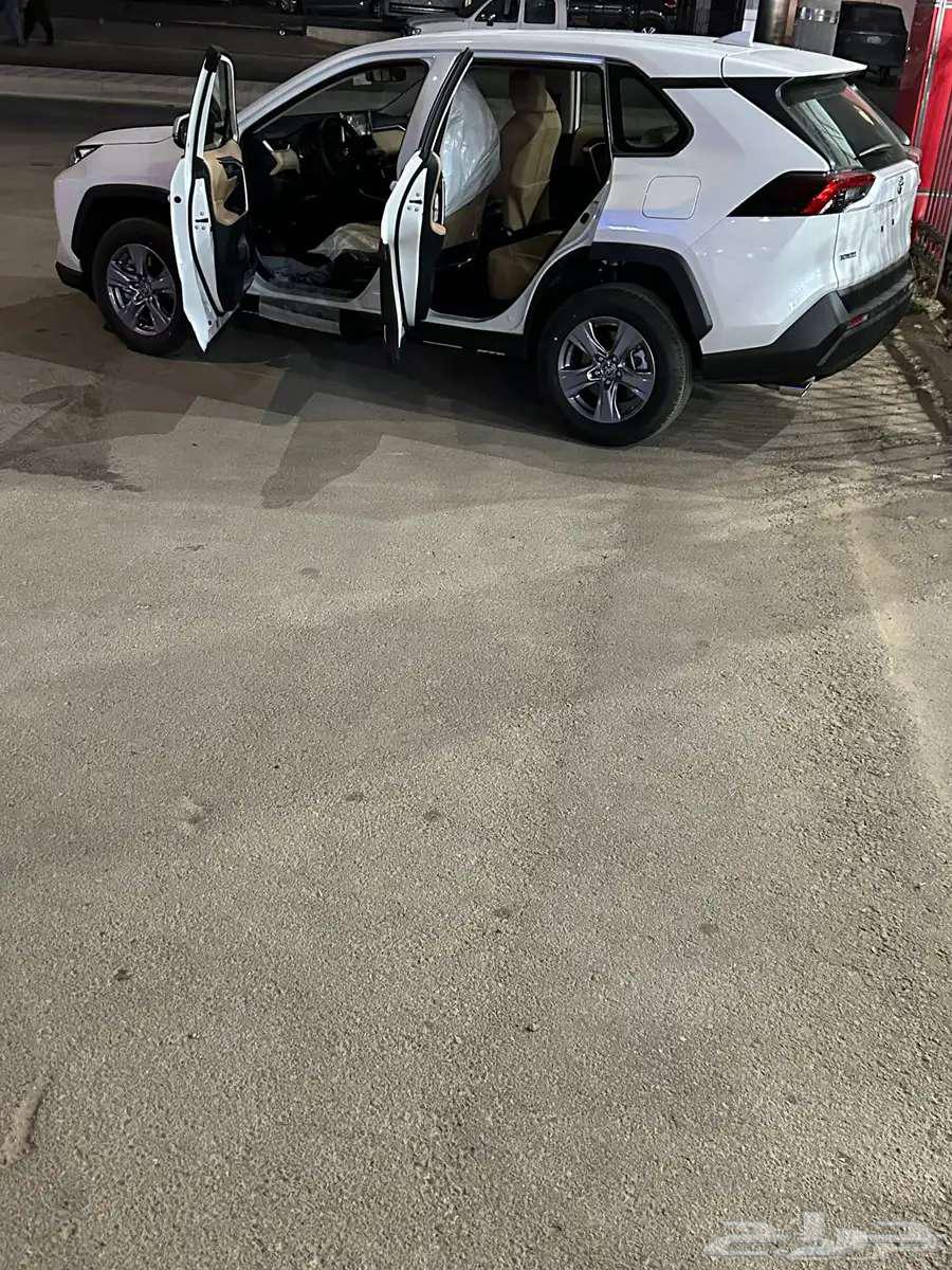 راف فور دبل 2025 ابيض سعودي64374348968577112