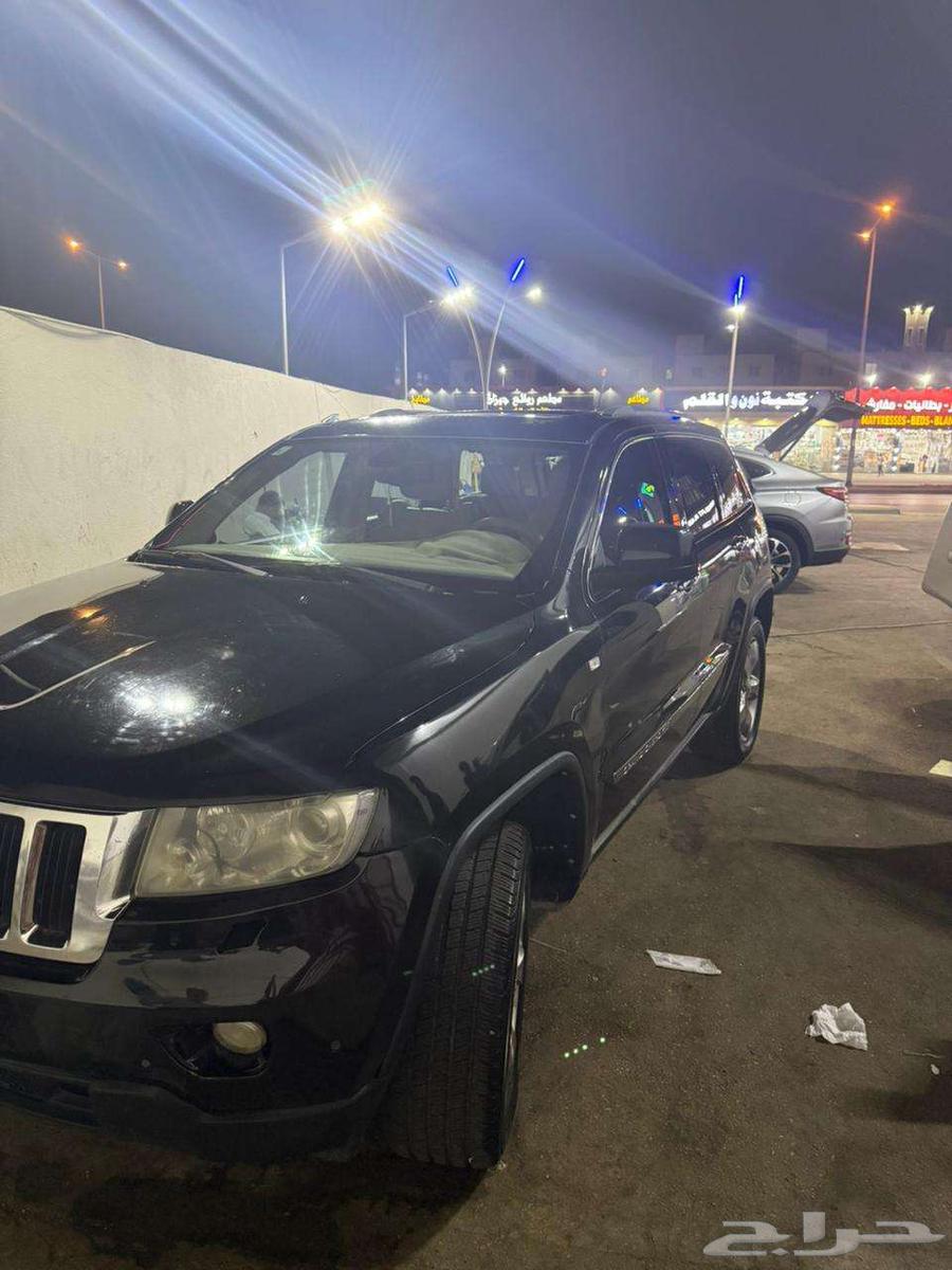 سياره جراند شيروكى اوفلاند 201264374978845058113