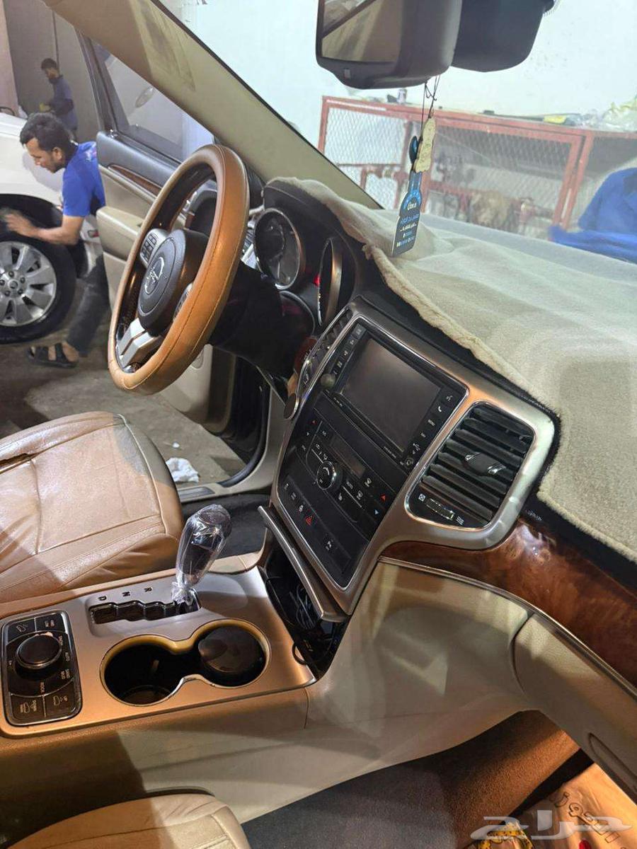 سياره جراند شيروكى اوفلاند 201264374978845058112