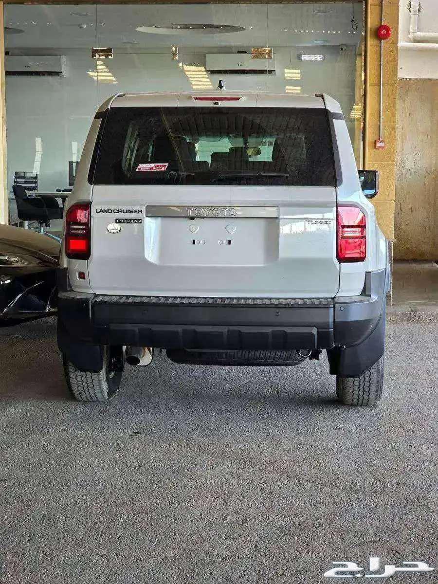 تويوتا برادو TXL1 بنزين 2025 متوفر لدى الحسن64381809292418112