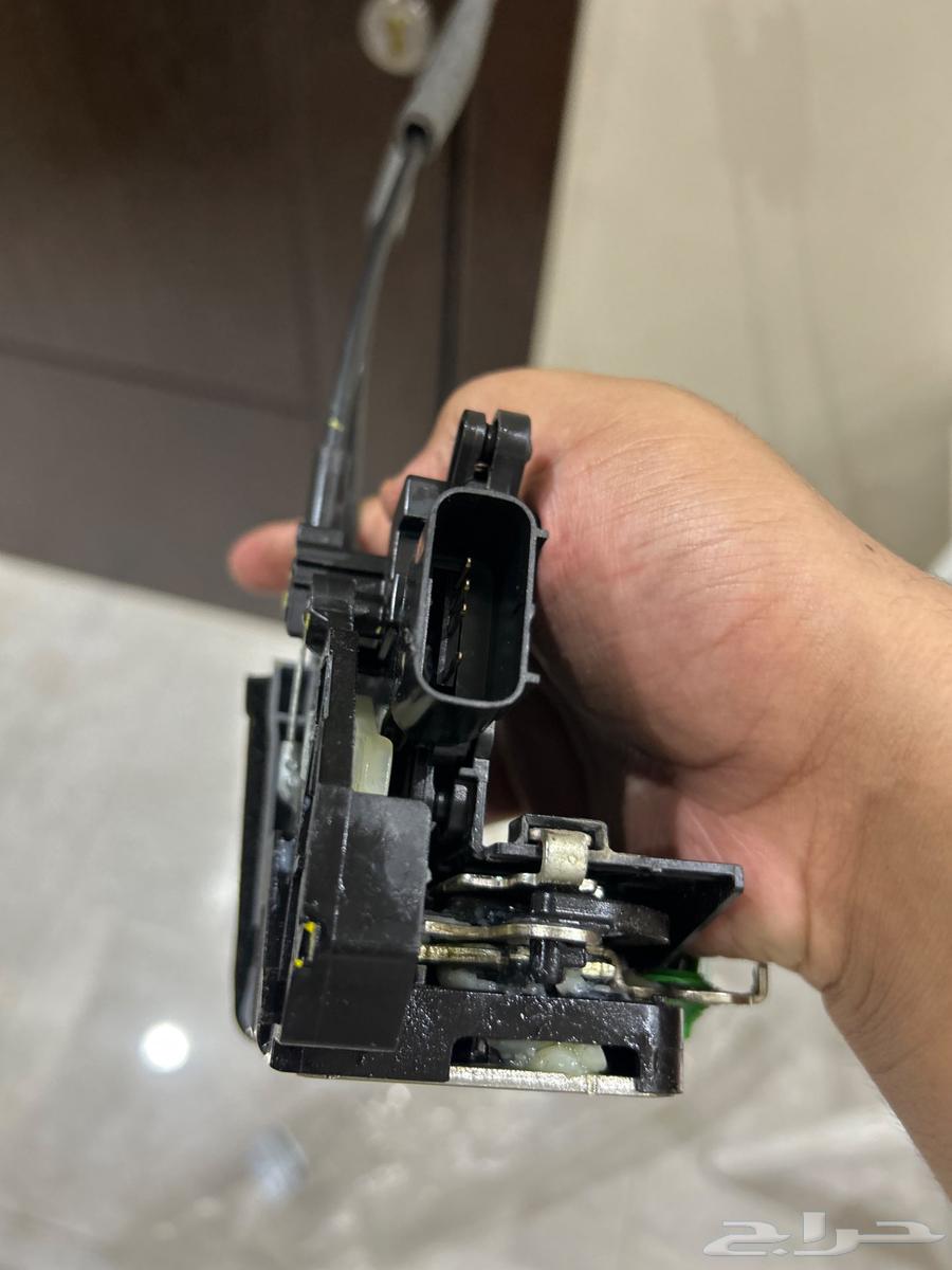 قفل باب سواق اكسنت 202464375468097283111