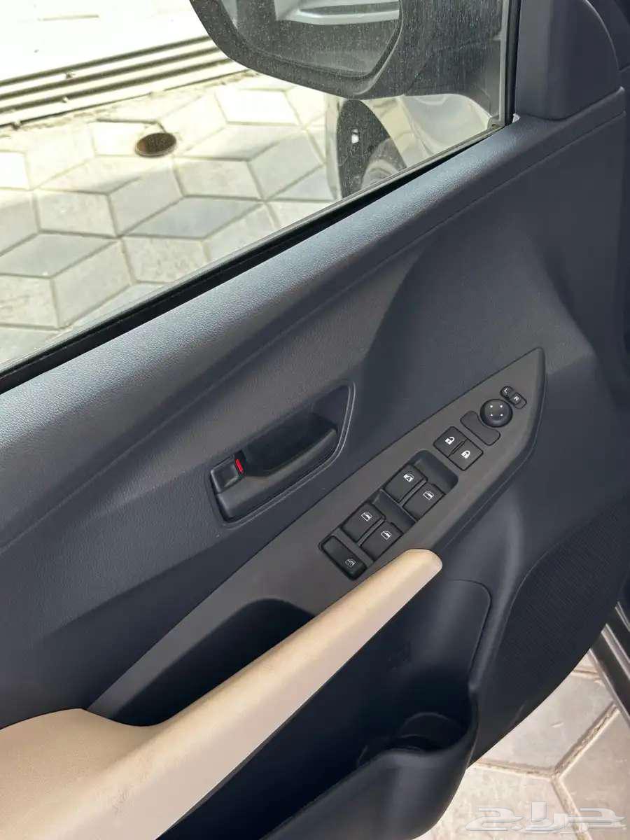 تويوتا يارس واي بلاس نص فل 202664375678567555112