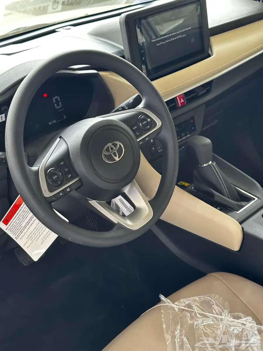 تويوتا يارس واي بلاس نص فل 202664375678567555111