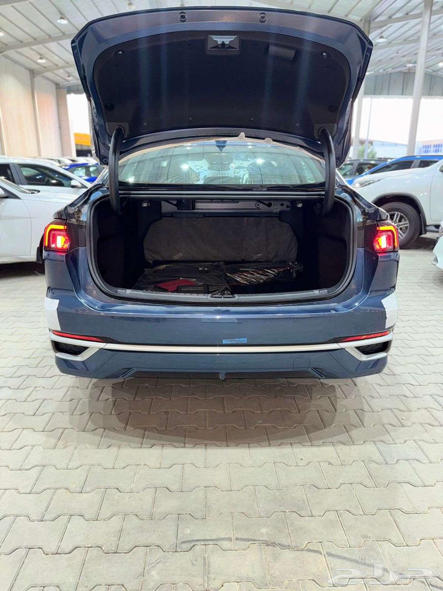 فورد تورس ترند 2025 كاش واقساط64376421539843114