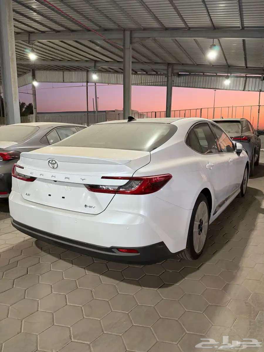 تويوتا كامري LE نص فل هايبرد 2025 كاش واقساط64377461813250114