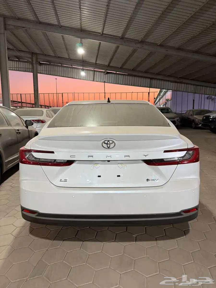 تويوتا كامري LE نص فل هايبرد 2025 كاش واقساط64377461813250113