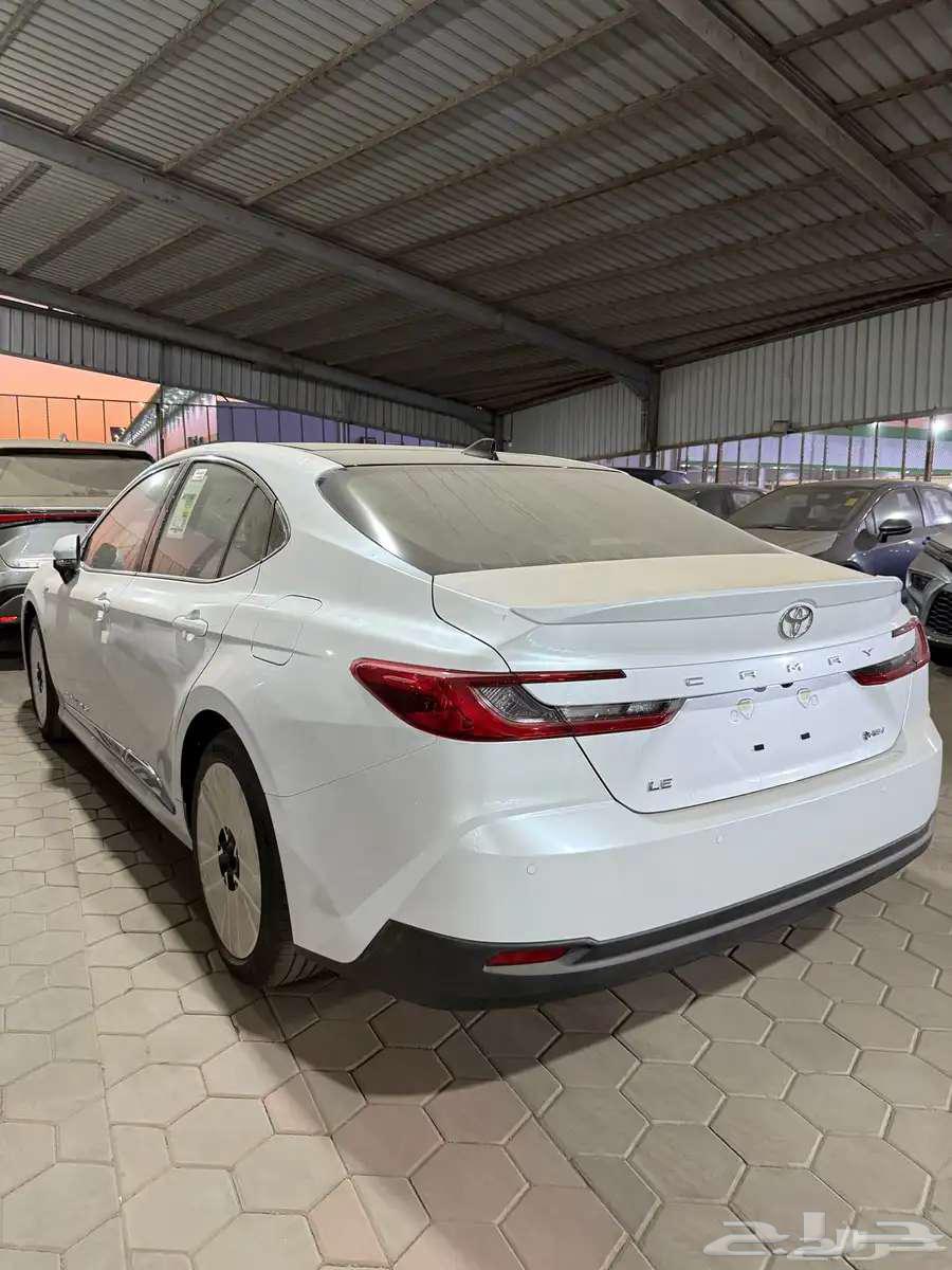 تويوتا كامري LE نص فل هايبرد 2025 كاش واقساط64377461813250112