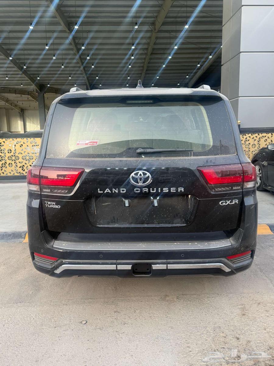 تويوتا لاندكروزر GXR4 بنزين سعودى 2025 اسود64378847524737111