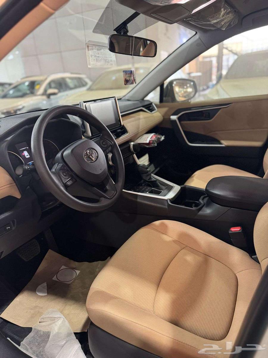 تويوتا راف فور بنزين le دفع رباعى موديل 202564379224825474114