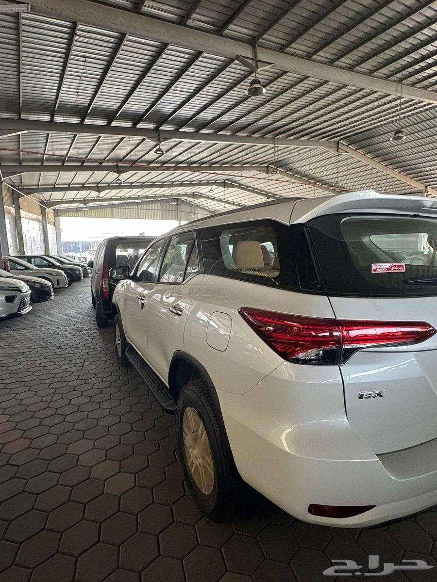 تويوتا فورتشنير بنزين 4 4 موديل 202564379239064706112