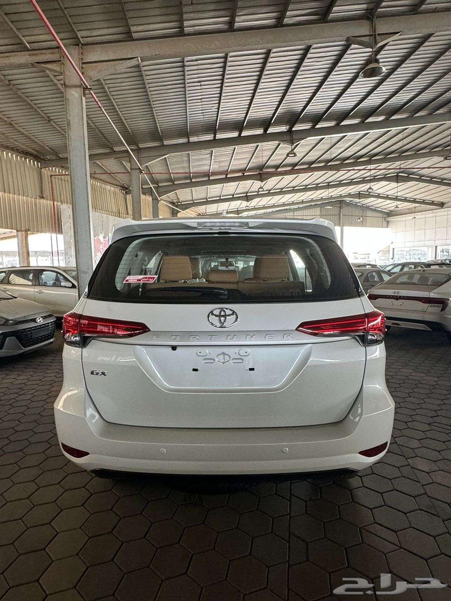 تويوتا فورتشنير بنزين 4 4 موديل 202564379239064706113