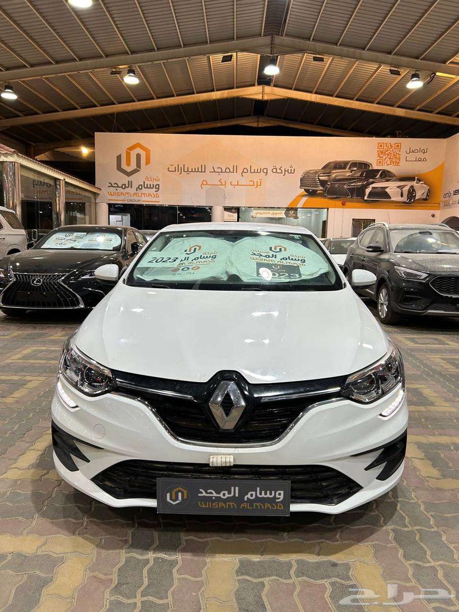 Special offer Renault Megane Standard 1.6 engine Model 2023 with customs card64380764828801112