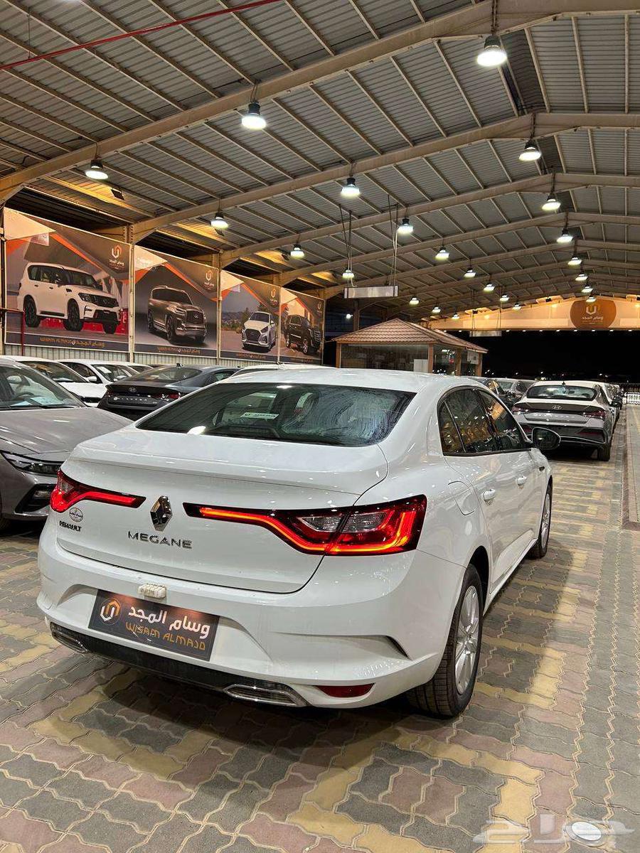 Special offer Renault Megane Standard 1.6 engine Model 2023 with customs card64380764828801114