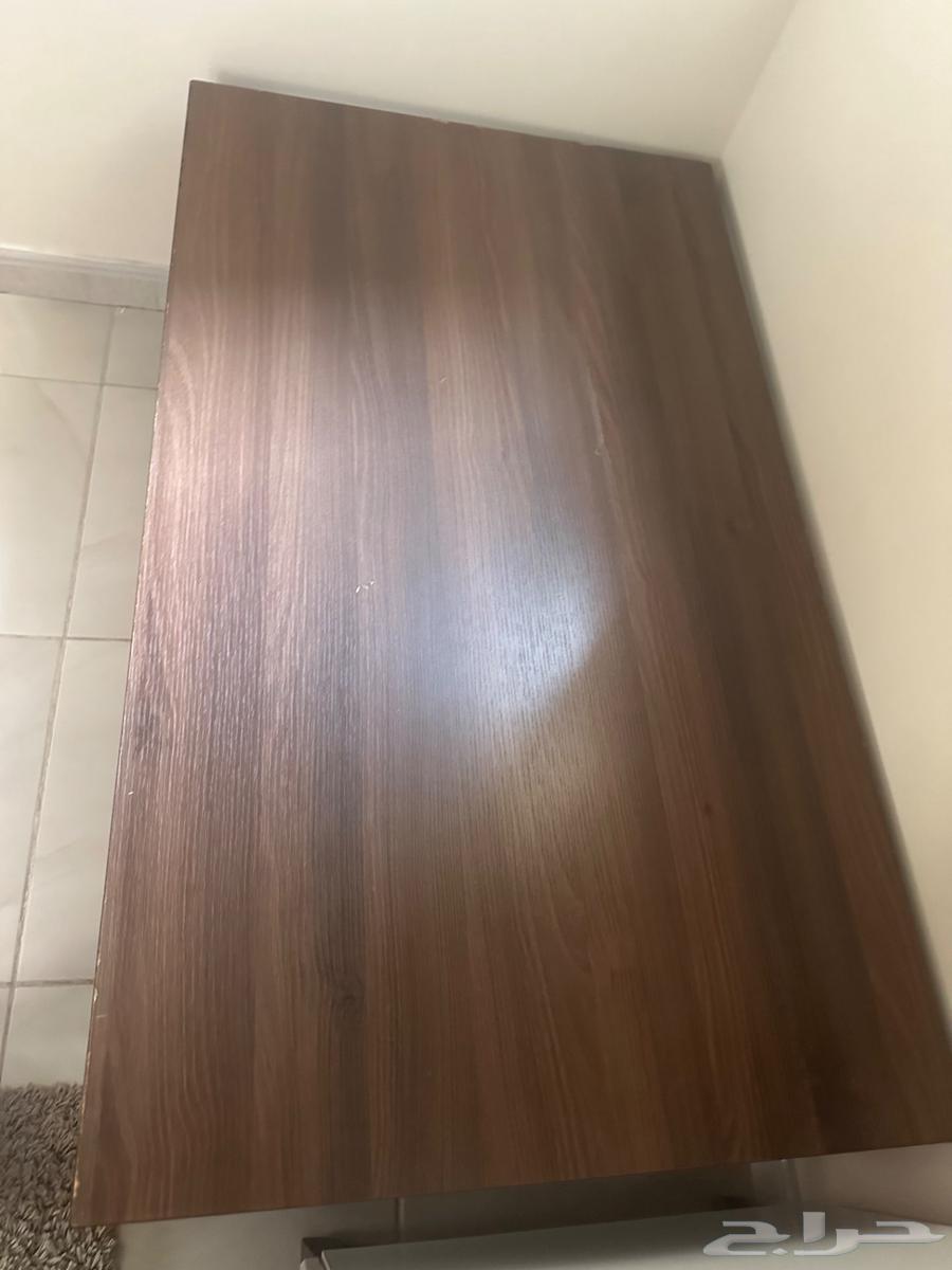 طاولة من هوم سنتر64162972222338111