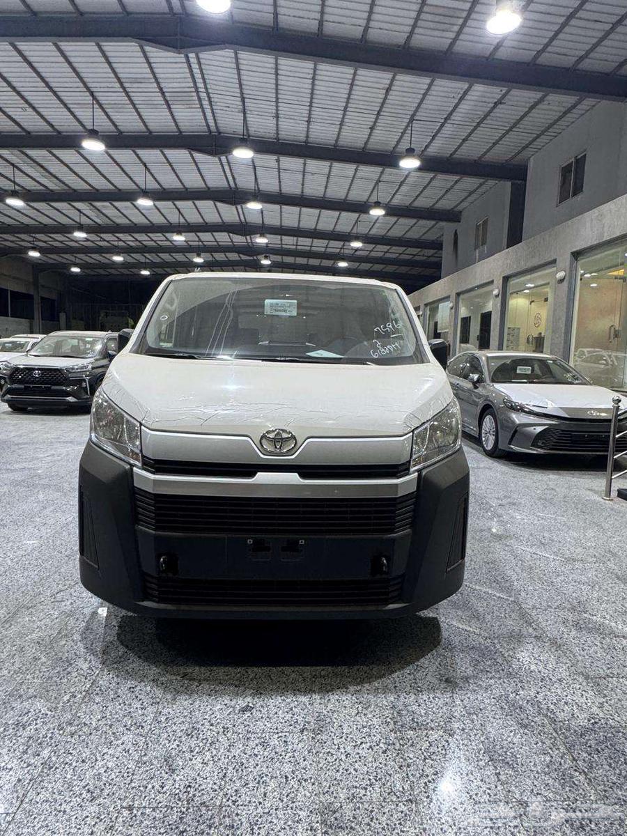 تويوتا هايس بضاعه 2800 cc ديزل قير عادى موديل 202664381301385089113