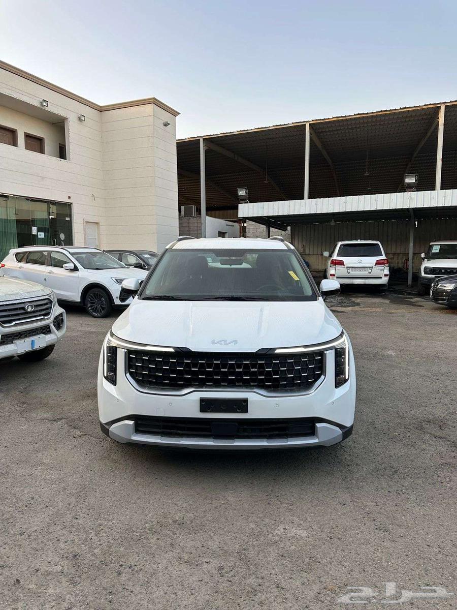 كيا كرنفال 2025 كاش وتقسيط64382969737346111