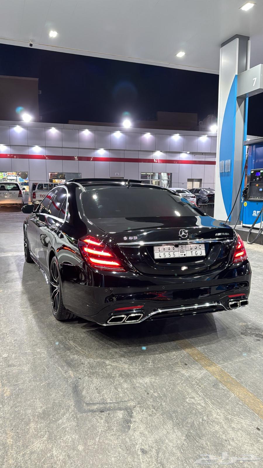 For sale, a distinctive plate H Q T 455564373934991875111