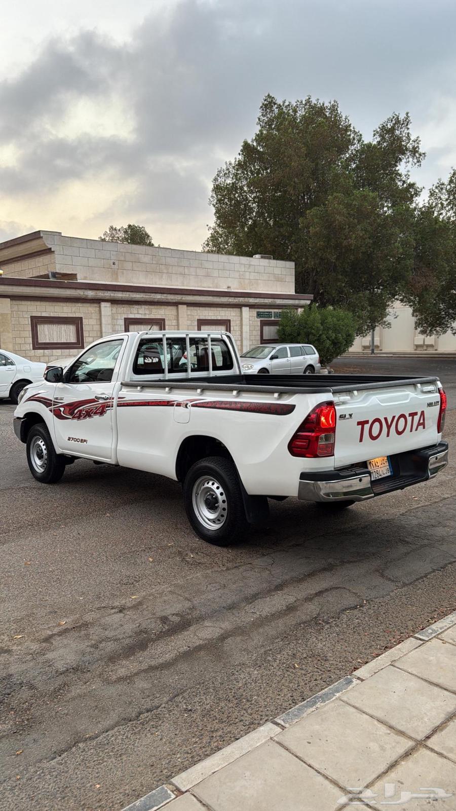 للبيع هايلوكس غماره دبل 2016 وكاااله64373949805698112