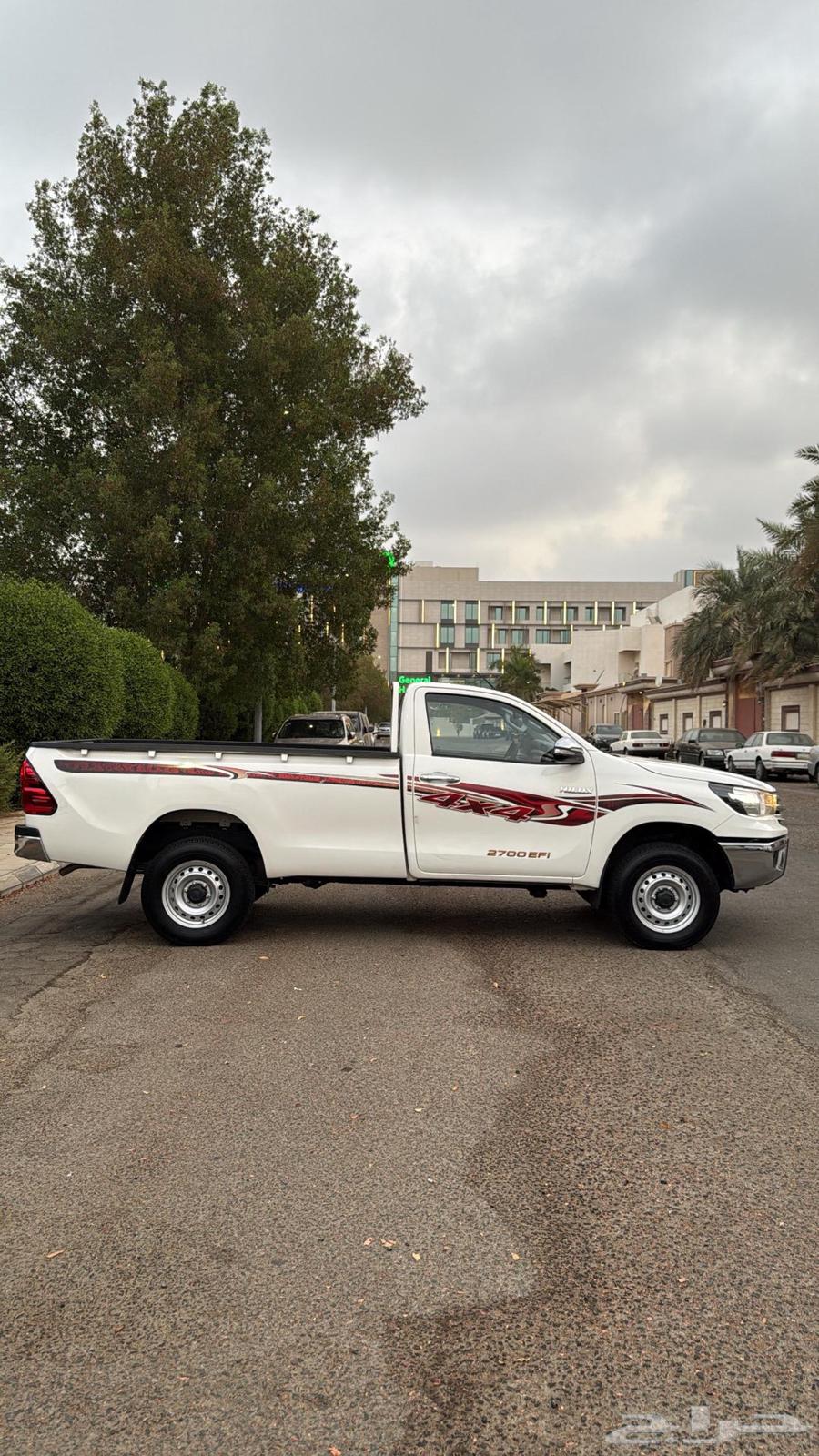 للبيع هايلوكس غماره دبل 2016 وكاااله64373949805698114