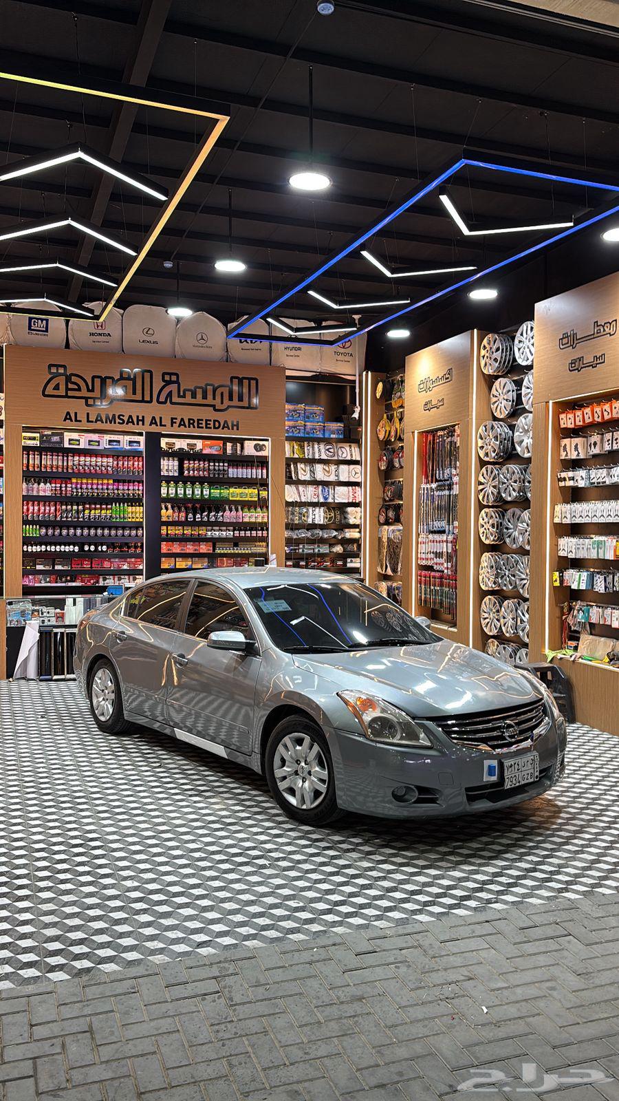 نيسان التيما 2010 S64375842712833114