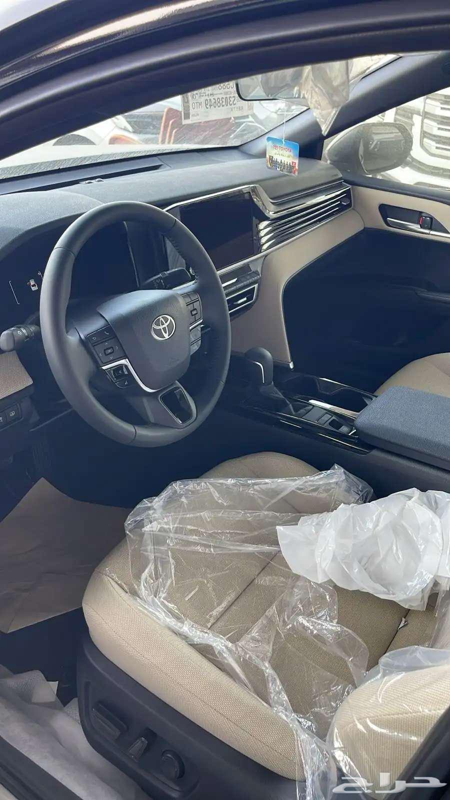 تويوتا كامري LE بنزين 2025 - عرض ب 1699 شهريا64378440346242114