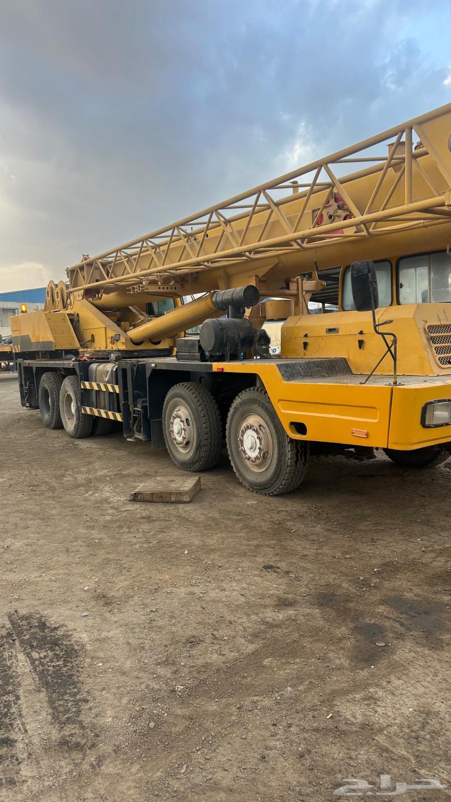 كرينات للايجار في الخرج64381082071171110