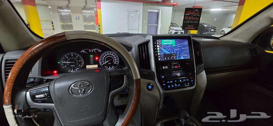 تويوتا لاندكروزر GXR3   ديزل   2018   ممشى قليل64382637838081110