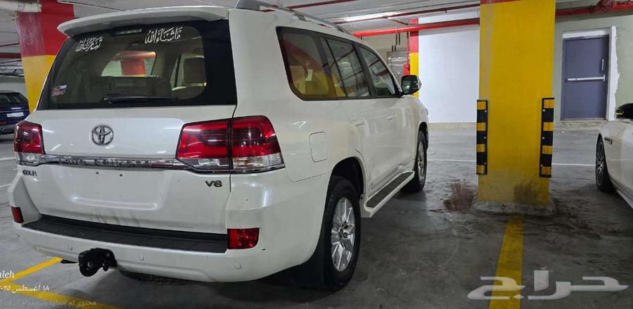 تويوتا لاندكروزر GXR3   ديزل   2018   ممشى قليل64382637838081112