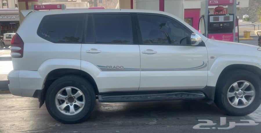 For sale or exchange, a six-cylinder VX Prado with a distinctive license plate64376006034435113