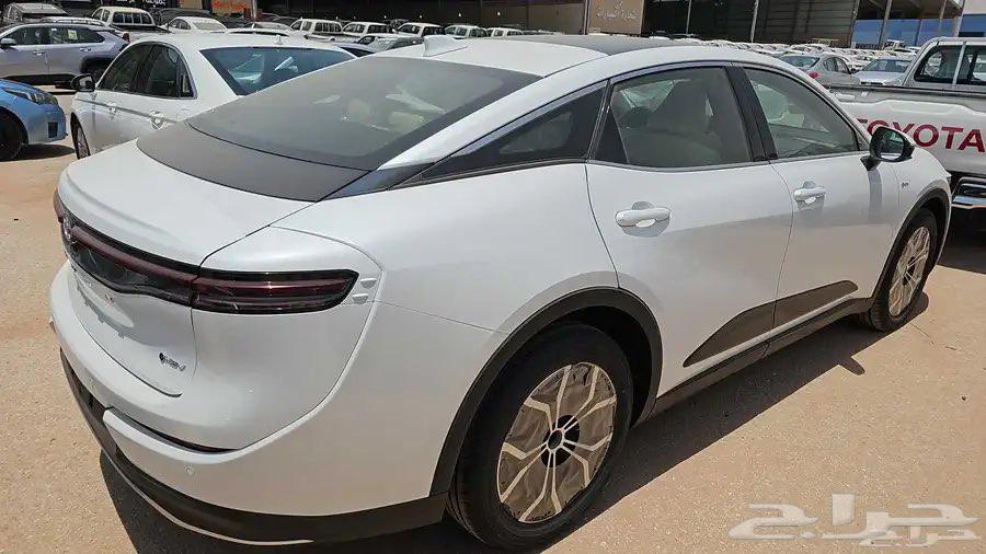 تويوتا كراون بريستيج هايبرد 202664374744215042112