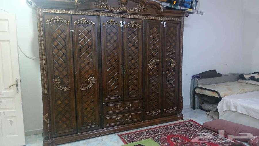 غرفة نوم و4 كراسى انتريه للبيع64173016714241112