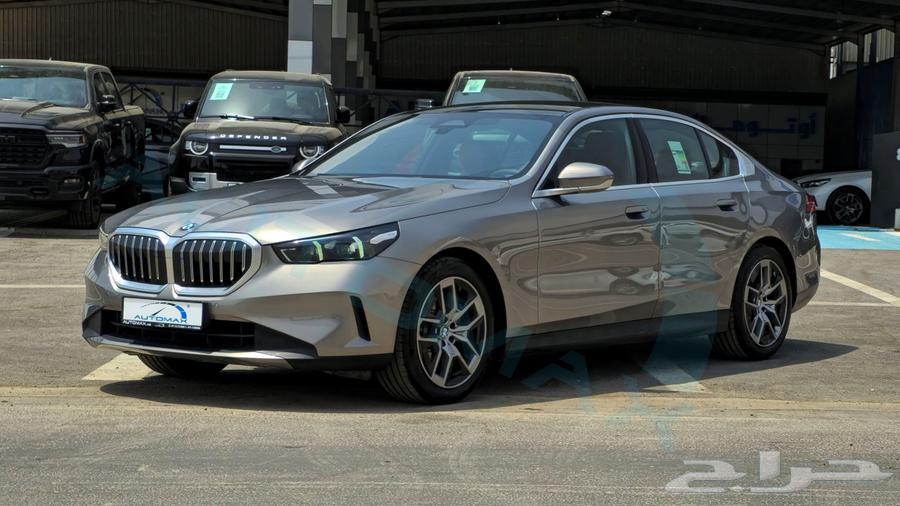 بي ام دبليو 520i خليجي 2025 اصفار مع ضمان الوكيل64385035901570110