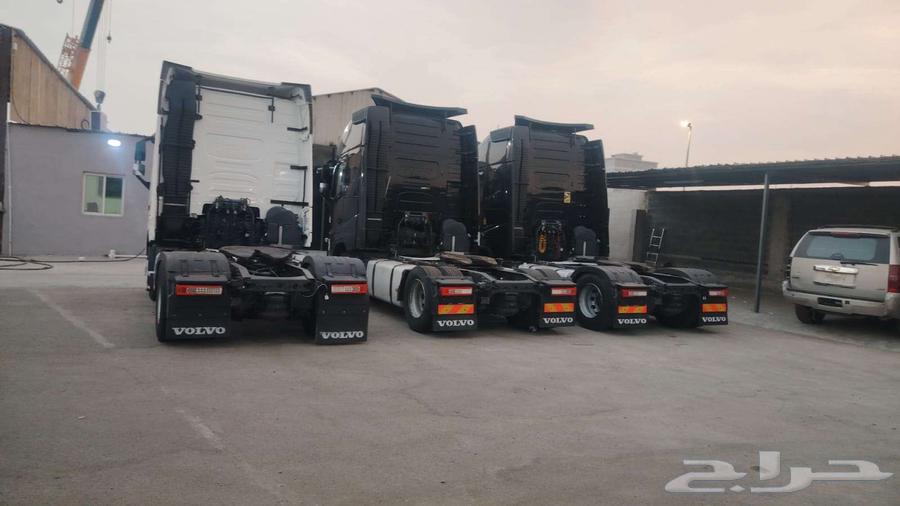 شاحنة فولفو بطاقة جمركية مقاس 460الون اسود مديل 202164381864407554110