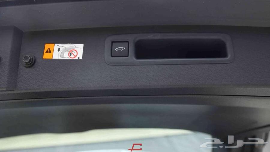 تتوفر فئات هايلاندر 2025 اصفارلمبيعات النقد والبنك بربح0.3564382279108098110