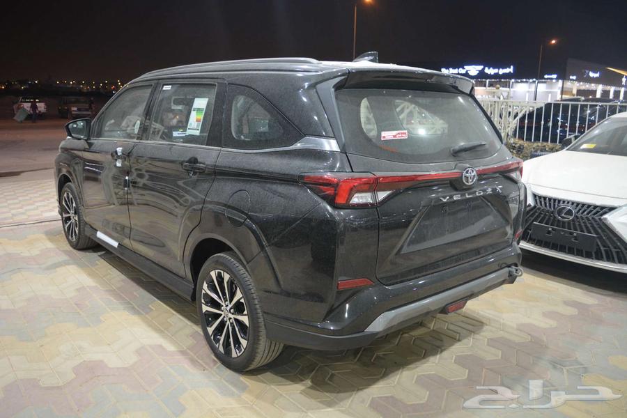 تويوتا فيلوز GLX فل موديل 2025 ابيض و رصاصي واسود64375082007169113