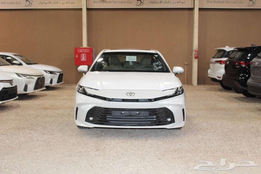 تويوتا كامري LE بنزين اتوماتيك 202564375872652803110